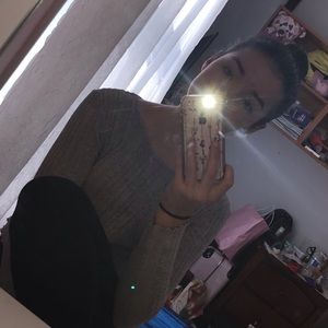 Meet your Posher, Olivia